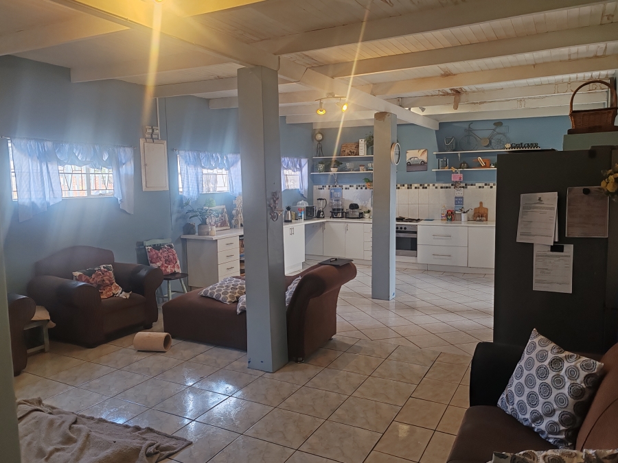 4 Bedroom Property for Sale in Heuwelkruin Eastern Cape
